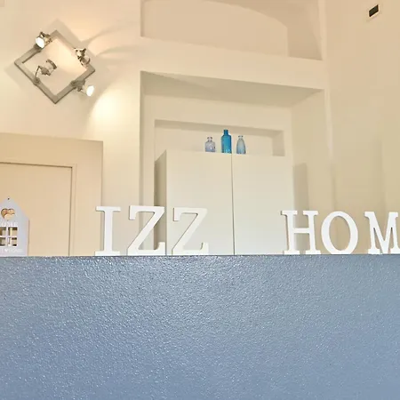 Izzhome Elegance Apartment