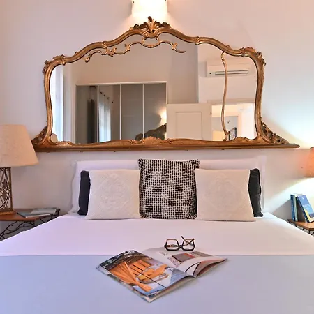 Izzhome Elegance Apartment *
